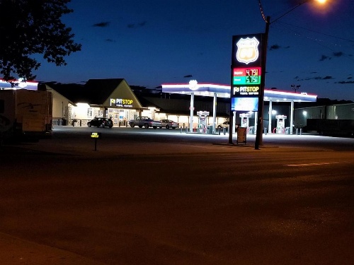 Town House Motor Inn image 18